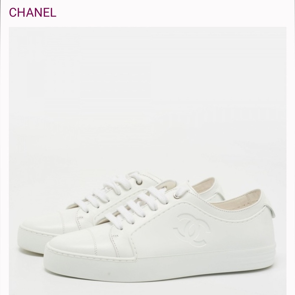 Chanel-White Leather & Rubber CC Top Low Sneaker